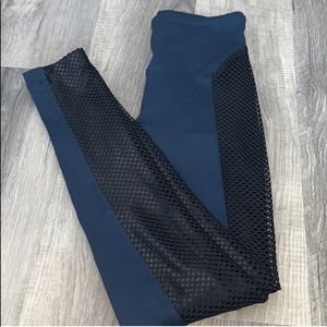 Koral leggings look like new